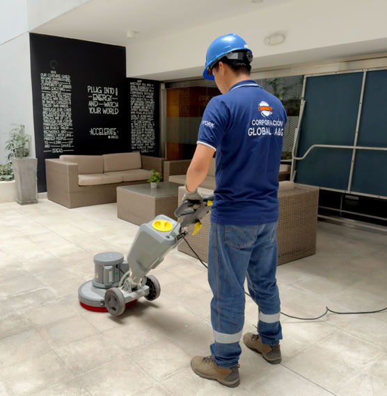 Limpieza mecanizada de piso